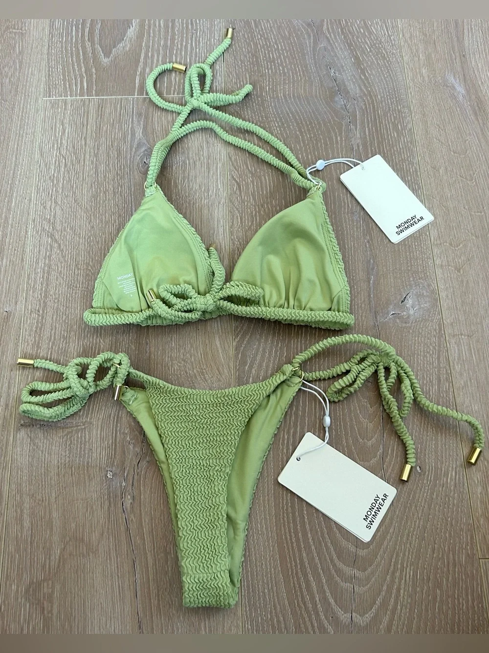 NWT New Monday Swimwear Hanalei Top and Hanalei Bottom in Avocado Crinkle Size P